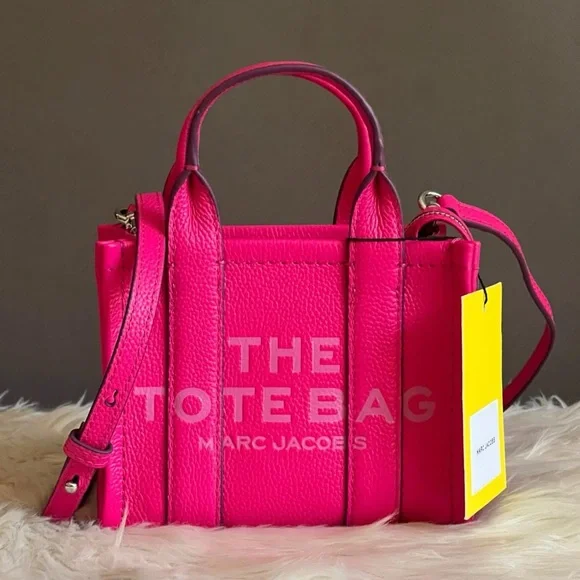 H053L01RE22 - Marc Jacobs The Leather Micro Tote Bag - Picture 2 of 14